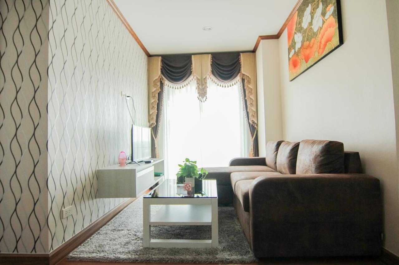 Tada Condotel Buriram Exteriör bild