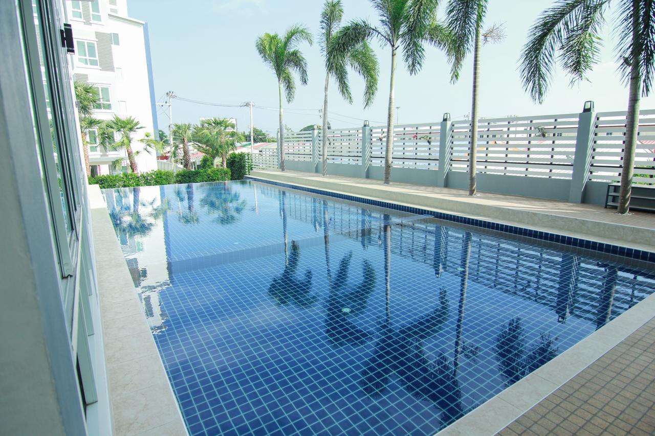 Tada Condotel Buriram Exteriör bild