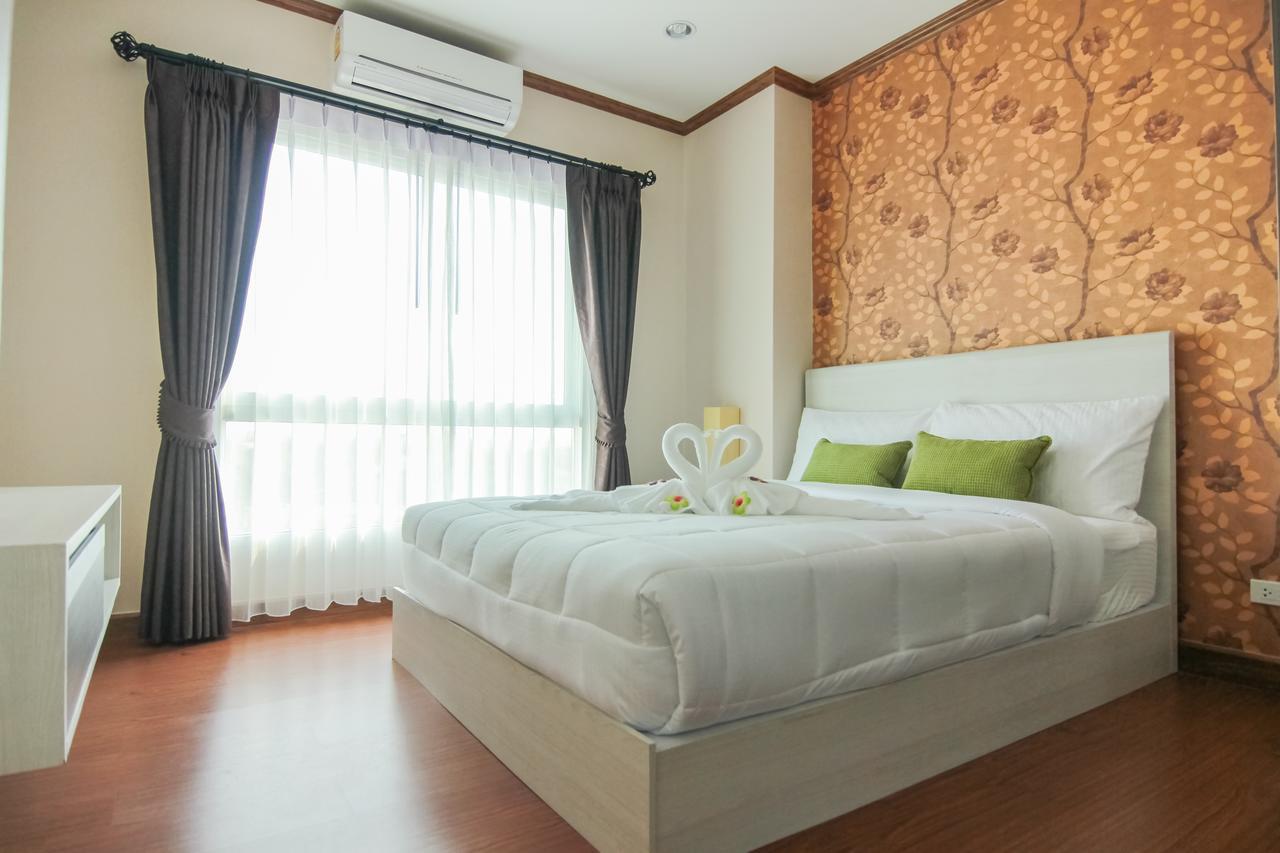 Tada Condotel Buriram Exteriör bild