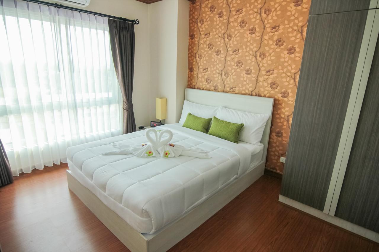 Tada Condotel Buriram Exteriör bild