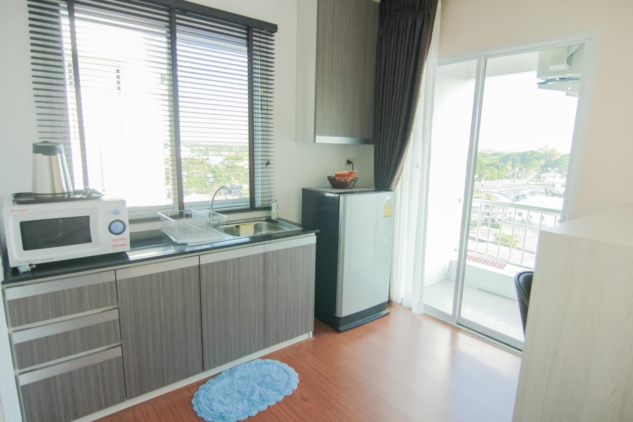 Tada Condotel Buriram Exteriör bild