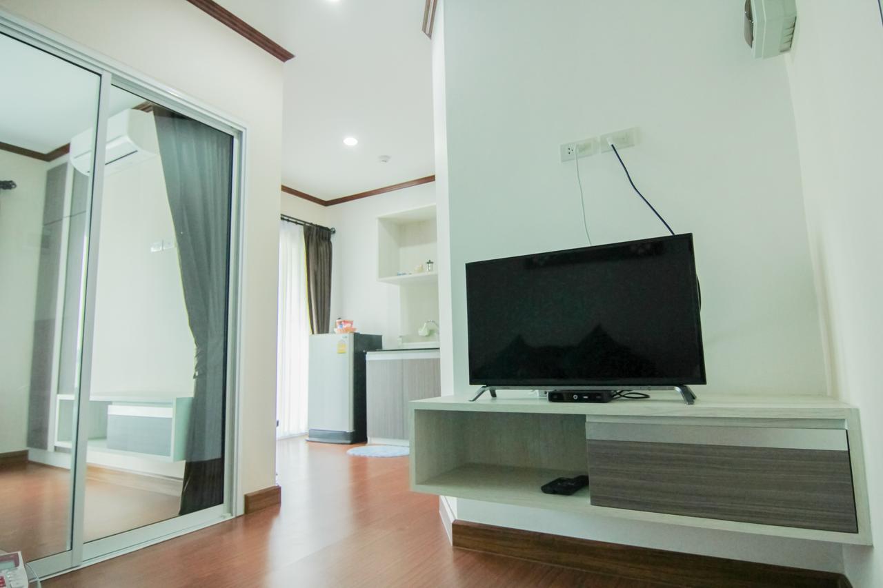 Tada Condotel Buriram Exteriör bild