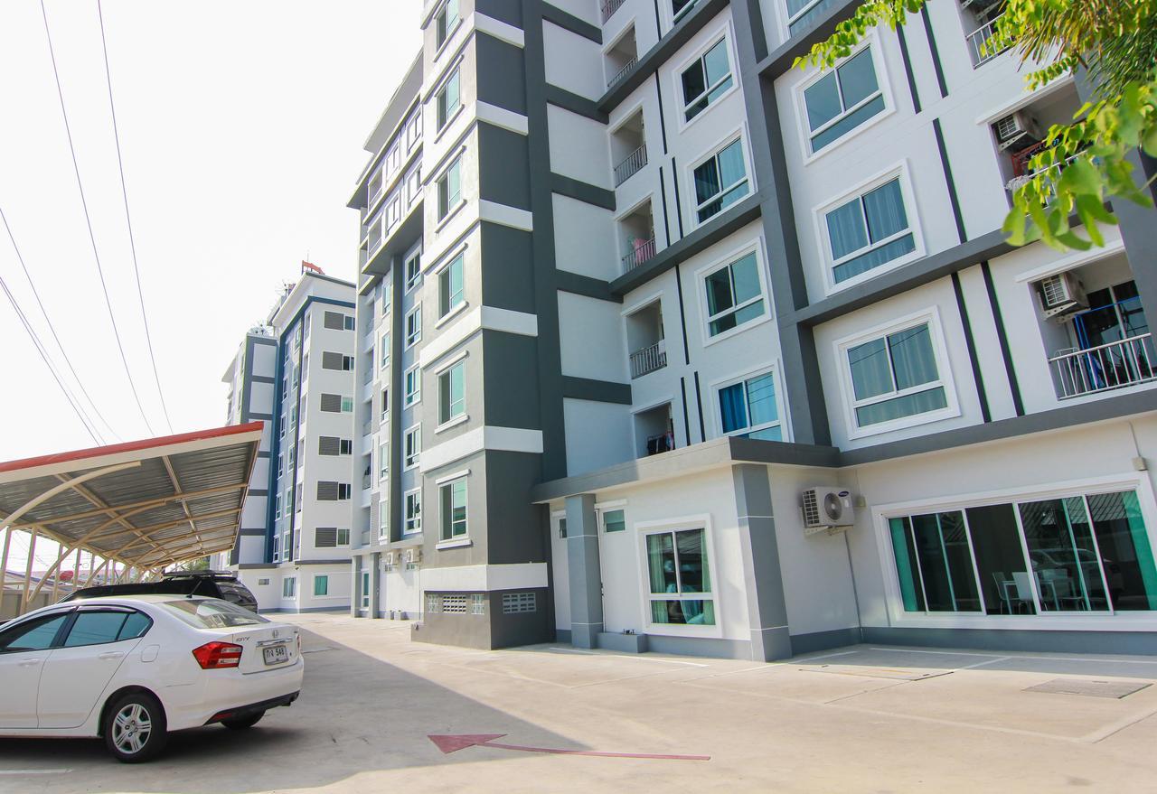 Tada Condotel Buriram Exteriör bild
