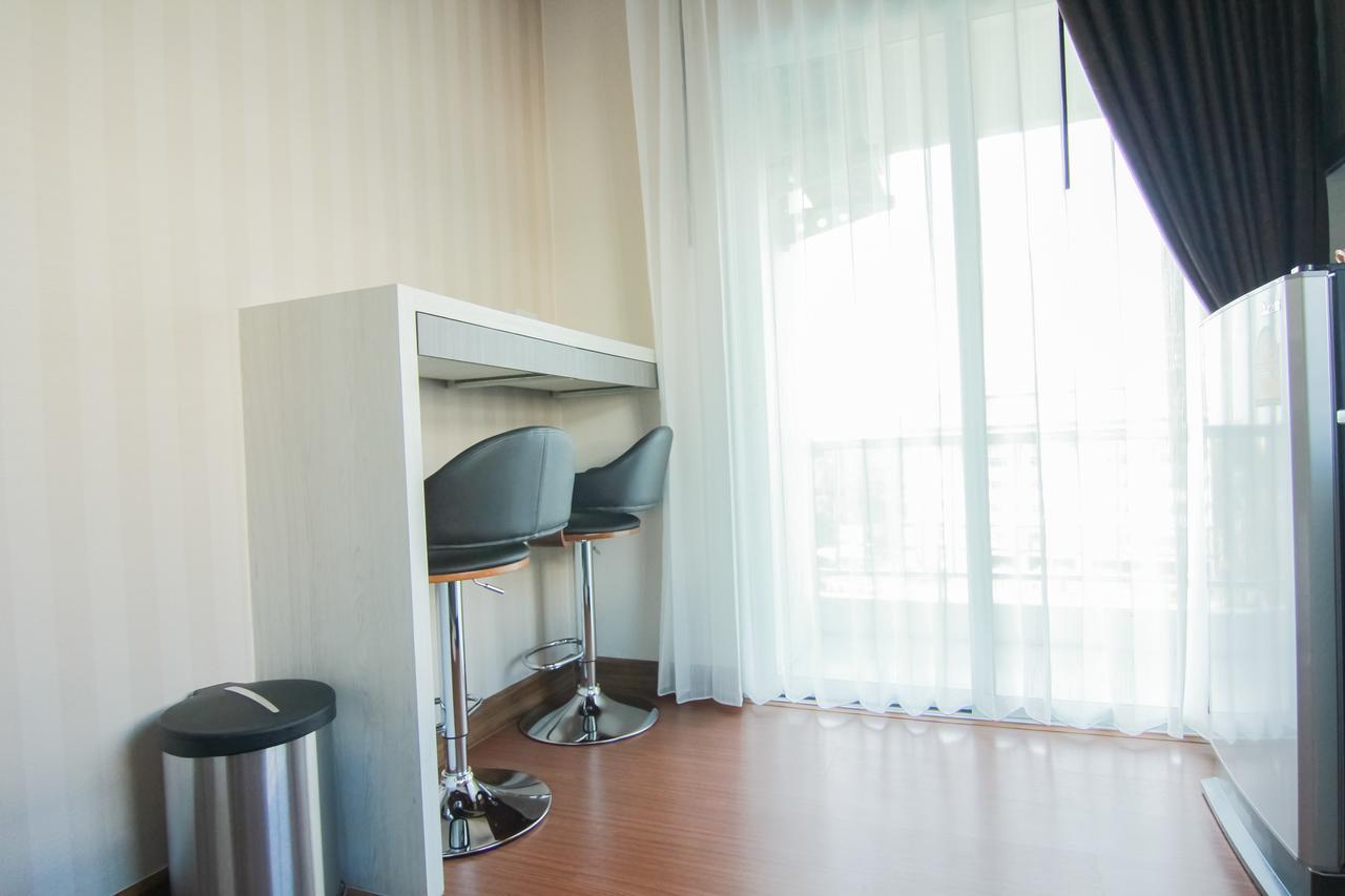 Tada Condotel Buriram Exteriör bild