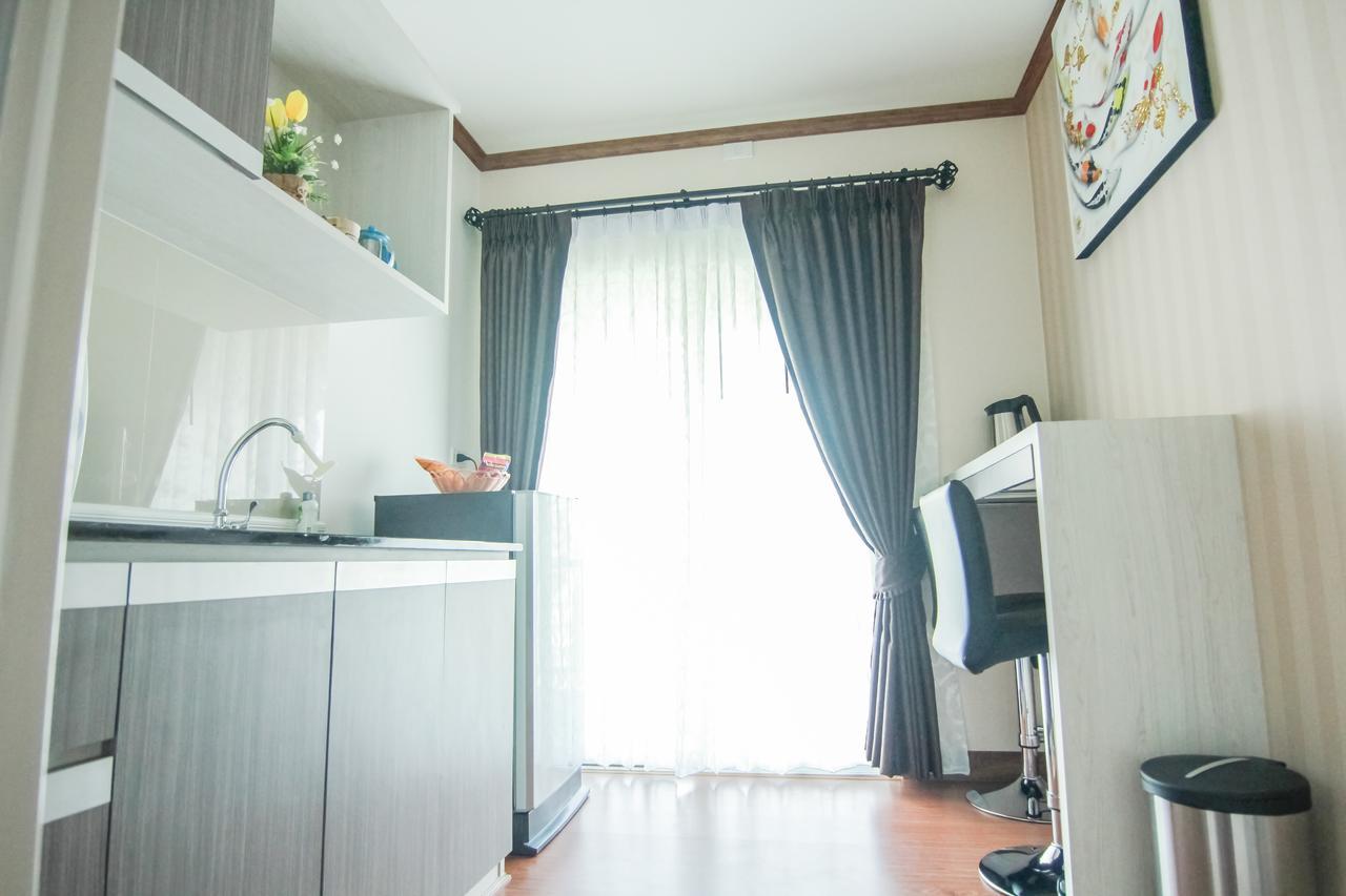 Tada Condotel Buriram Exteriör bild