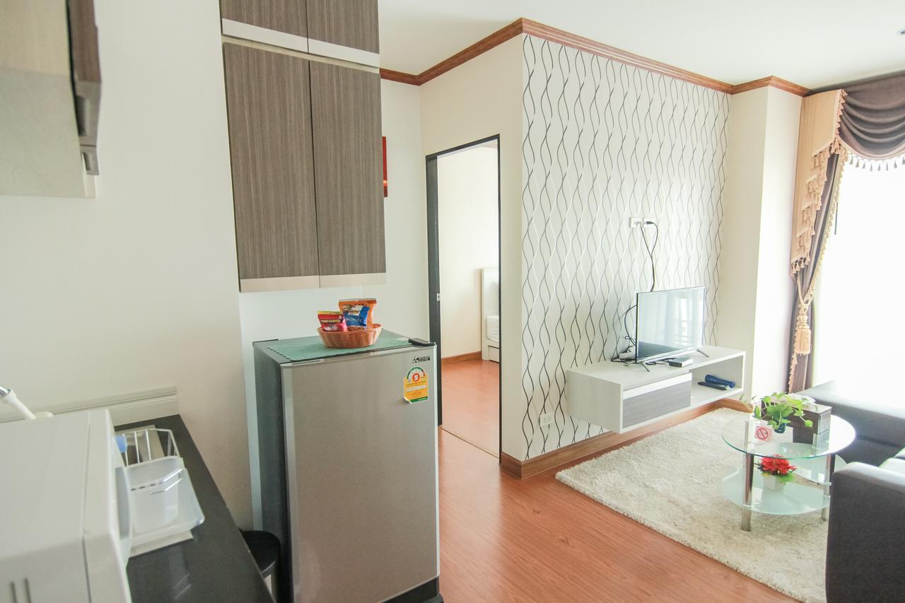 Tada Condotel Buriram Exteriör bild